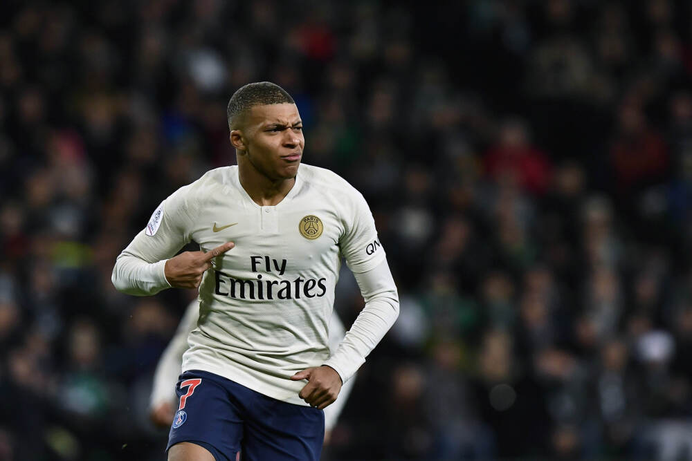 斯科尔斯谈曼联史上最差引援：博斯尼奇，他大脚球开不过半场